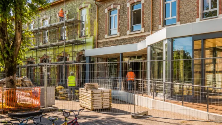 Saint-Étienne lance un vaste plan de rénovation et d’extension des écoles pour la rentrée