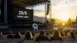 Η Κατερίνα Λιόλιου αναβάλλει τη συναυλία στα Ιωάννινα λόγω αποχαιρετισμού στον Γ. Μαζωνάκη