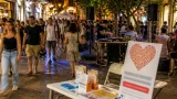 Λευκή Νύχτα στη Χίος: εμπορική κίνηση, μουσική και δράση αλληλεγγύης στην Απλωταριά