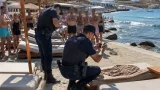 Μύκονος: Σεσημασμένη σύλληψη 23χρονου μετά από καταγγελία 18χρονης για βιασμό σε beach bar