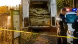 Letartóztatás helyett lefoglalás: 37 zsák mohát találtak egy furgonban Timárnál, természetkárosítás miatt eljárás indult