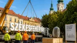 Megújulnak a belvárosi fotópontok — változás kezdődik Székesfehérvár Jávor Ottó terén és a Várfal parkban