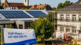Pápa: 297 millió forintból napelemet kap a piac és korszerűsítik a Szivárvány óvodát