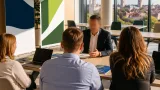 Partnerként lép fel a NAV: személyes konzultációkkal segítik a győri vállalkozásokat a digitális adózásban