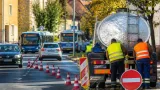 Székesfehérvár: csőtörés és útzár a Pityer utcában, két buszjárat terelőúton jár