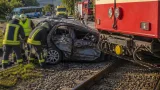 Személygépkocsi ütközött személyvonatnak Galgagutánál — öt utas volt az autóban, vonatforgalom szünetel