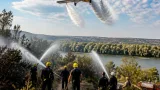 Szentendrei önkéntesek légi-földi gyakorlaton tesztelték a szabadtéri tüzek elleni együttműködést