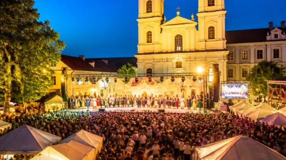 Vác ünnepelt: ezeréves jubileumhoz kötött családi nap és történelmi játék a belvárosban