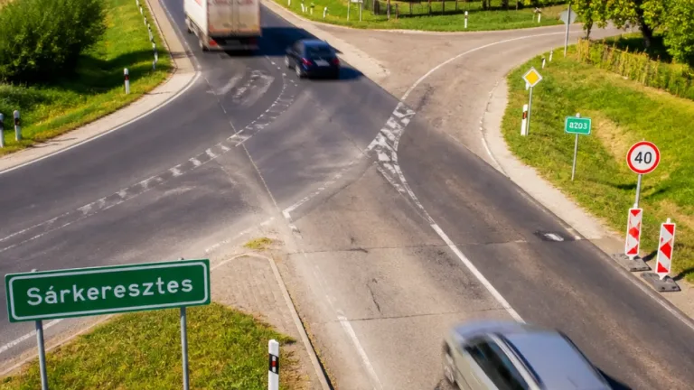 A 81-es főút sárkeresztesi szakasza a legveszélyesebb útszakaszok között: 6. hely a friss listán