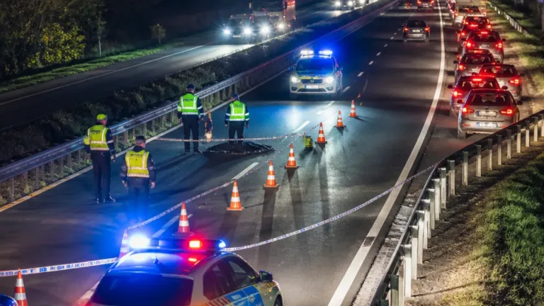 Halálos gázolás az M5-ös közelében — Kecskemét felé a belső sávokat lezárták