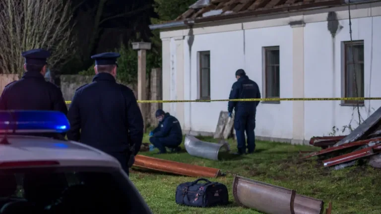 Kecskemét: Ravatalozóról loptak fémlemezeket és ereszcsatornát — elfogtak egy gyanúsítottat