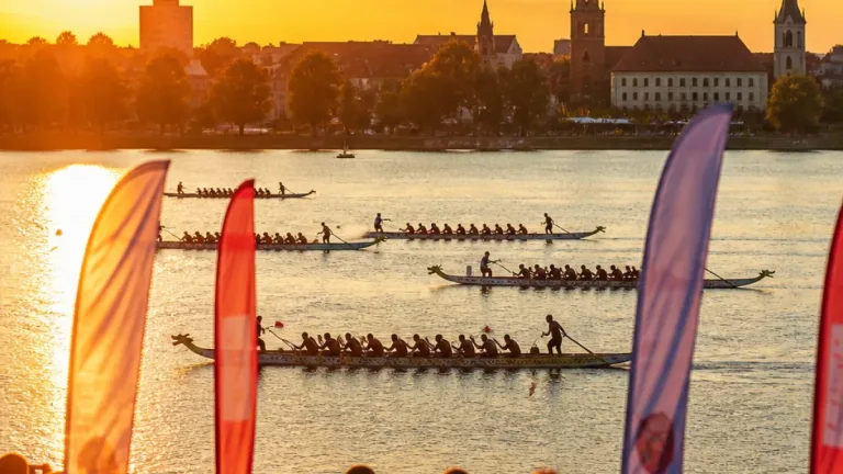 Székesfehérvár Csónakázó-taván rendezik a 21. Sárkányhajó Fesztivált és egyetemi regattát
