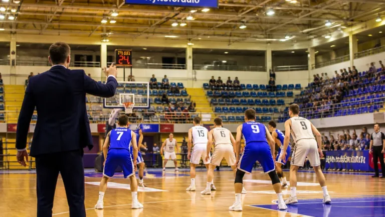 Szolnok hazai nyitányra készül: védekezésre építve fogadja az OSE Lione‑st