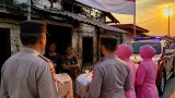 Kapolres Prabumulih Kunjungi Korban Kebakaran, Serahkan Bantuan Sembako dan Dukungan Moral
