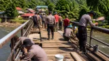 Koramil 05 Sofifi Ikut Gotong Royong Bangun Fondasi Mushola di Desa Kusu