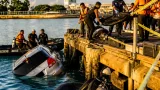Mobil Suzuki APV Tercebur di Dermaga Batu Ampar, 1 Tewas — Batam