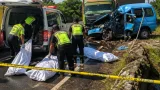 Satu Keluarga Dosen UMBB Tewas Usai Tabrakan Maut di Jalan Desa Jelutung, Bangka Tengah