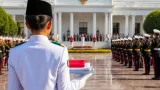 Siswi Pontianak SMKN 5 Dipercaya Jadi Pembawa Baki pada Upacara HUT ke-81 RI