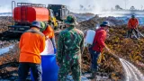 Uji Coba Serbuk Brasil untuk Padamkan Karhutla Digelar di Tanjung Lago, Banyuasin