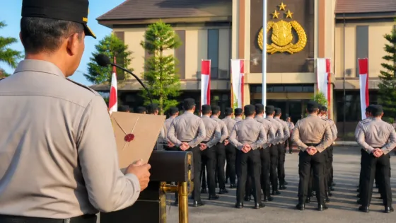 Polresta Karawang PTDH Dua Personel, Penegakan Disiplin untuk Kepercayaan Publik
