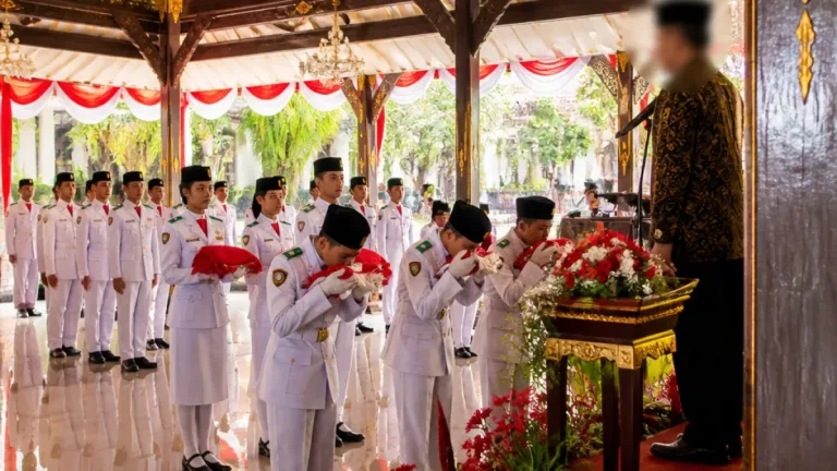 Bupati Madiun Kukuhkan 76 Anggota Paskibraka untuk Upacara HUT ke-81