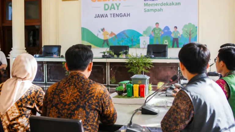 Gubernur Jateng Dorong Gerakan Kolektif dan Dukungan Berkelanjutan untuk Atasi Sampah