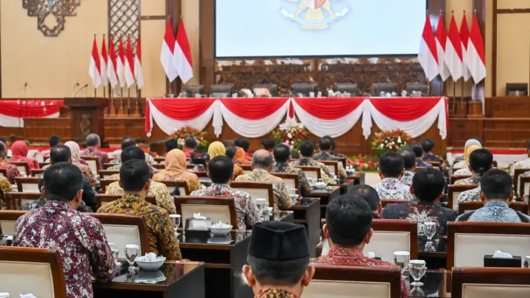 Gubernur Kalteng Hadiri Rapat Paripurna Dengar Pidato Kenegaraan dalam Peringatan HUT RI Ke-81