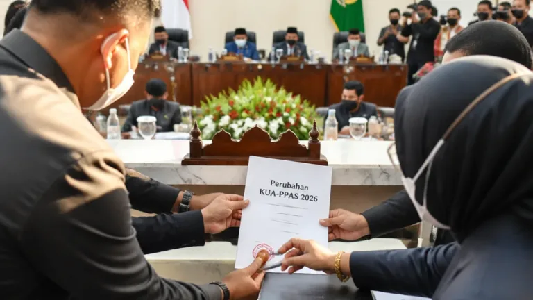 Gubernur Sherly dan DPRD Tandatangani Perubahan KUA-PPAS 2026 untuk Akselerasi Pembangunan Maluku Utara