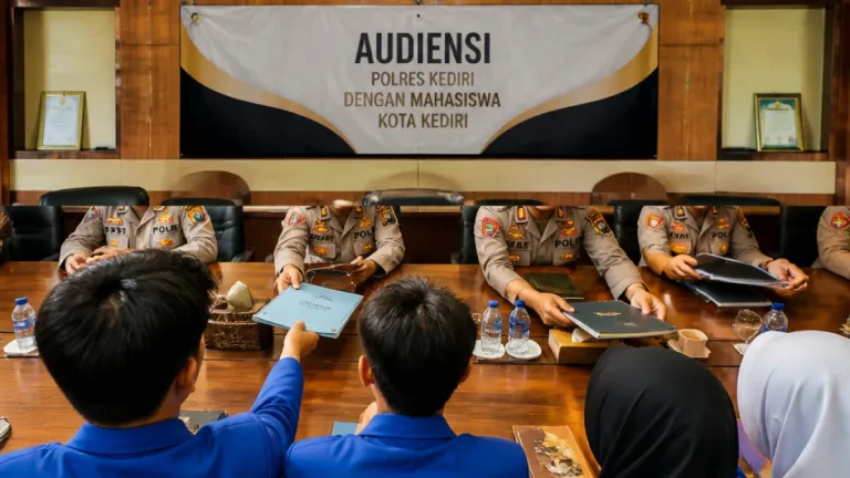 Kapolres dan BEM Kediri Raya Perkuat Komunikasi untuk Jaga Keamanan Kota Kediri