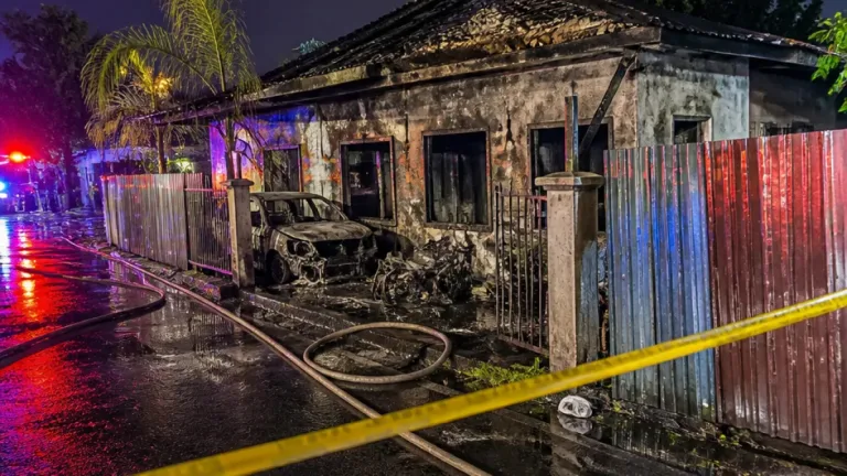 Kebakaran Rumah di Timika: Nilai Kerugian Bangunan serta Mobil dan Motor Terbakar