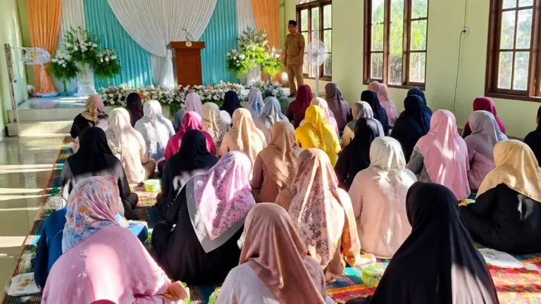KUA Curup Utara Dampingi Majelis Taklim Ikuti BKMT Kabupaten di Rejang Lebong