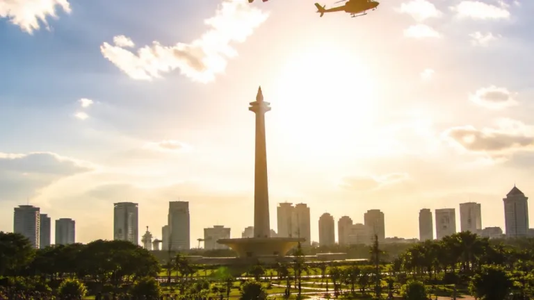 Latihan Pesawat TNI AU di Langit Jakarta Terkait Persiapan Merdeka Run
