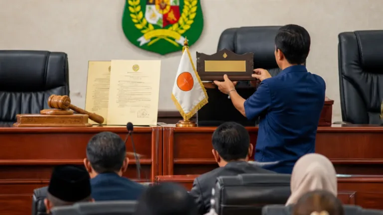 Medan: Sri Rezeki Resmi Menjabat Wakil Ketua DPRD Gantikan Rajudin Sagala