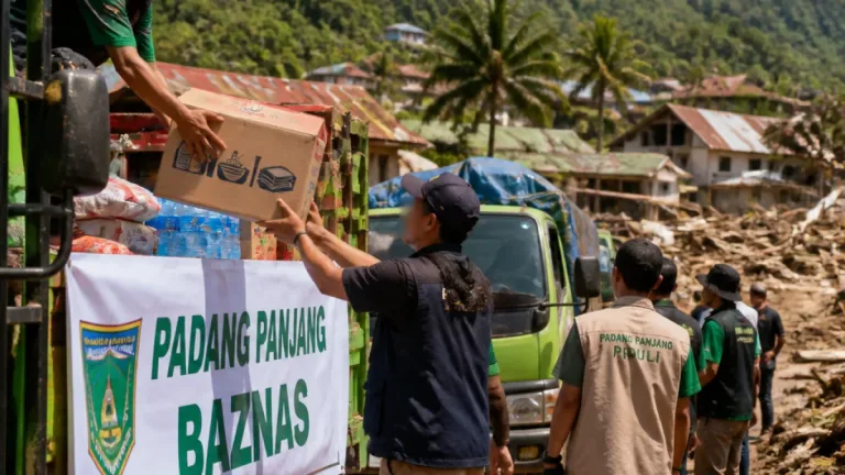 Padang Panjang Kirim Bantuan untuk Korban Banjir Bandang Arosuka, Solok