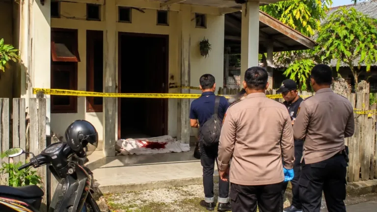 Penganiayaan Brutal di Palopo: Mantan Suami Diduga Serang Korban Hingga Kritis