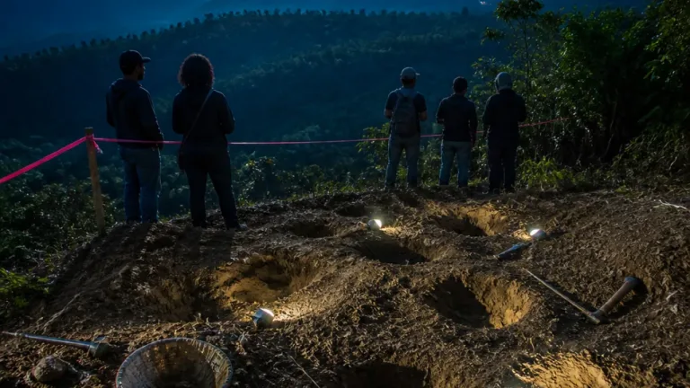 Penggalian Misterius di Perbukitan Cikakak Picu Kekhawatiran Warga Sukabumi