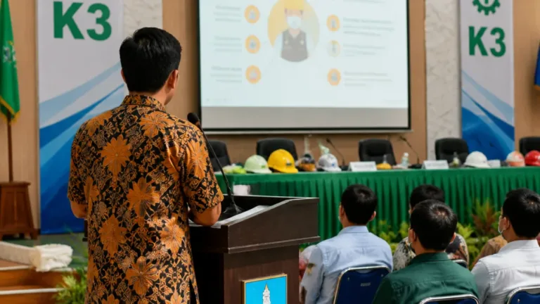 Serang Tekankan Penerapan K3 di Industri: Perlindungan untuk Pegawai dan Pengunjung