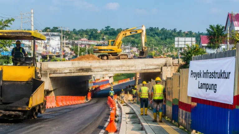 SMI Salurkan Rp 364,15 Miliar untuk Pembangunan Jalan dan Jembatan di Tiga Daerah Lampung