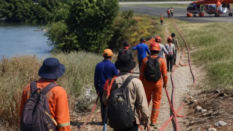 Tim Gabungan Kendalikan Karhutla 20,5 Ha di Betapus, Samarinda Siagakan Water Bombing