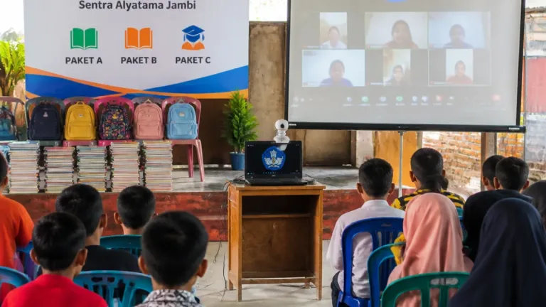 Wamensos Buka MPLS SKB di Sentra Alyatama Jambi, Akses Pendidikan Bagi Anak Rentan Diperluas
