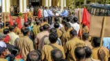Mysuru panchayat staff protest for immediate implementation of State minimum wage