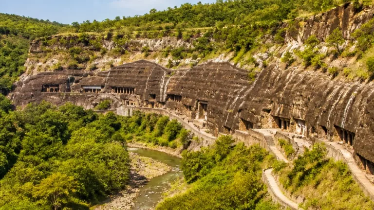 Aurangabad's Ajanta Caves: semicircular gorge, two key phases of rock-cut Buddhist art