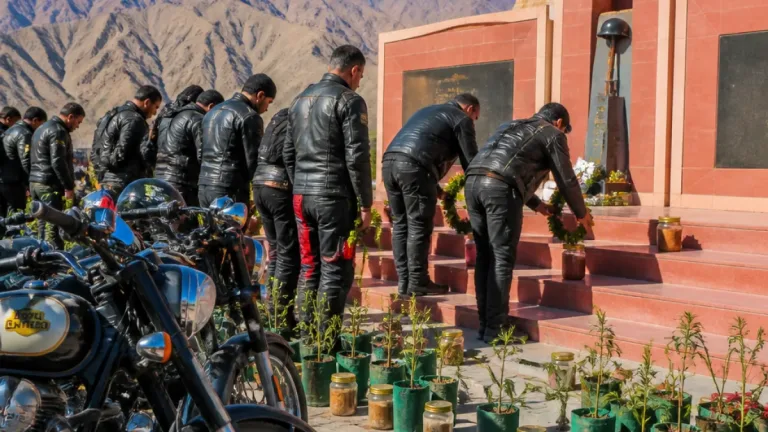 Gunners’ 2,400-km Ladakh expedition reaches Leh, pays homage at Hall of Fame