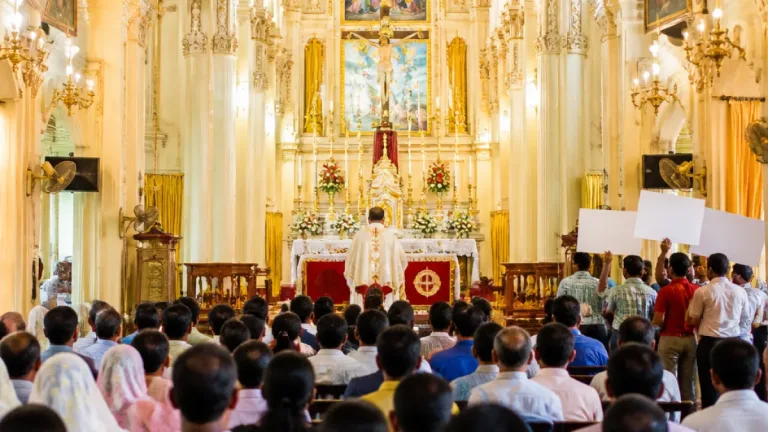 Kochi: Congregation‑facing Mass resumed at St. Mary’s Cathedral Basilica after four years