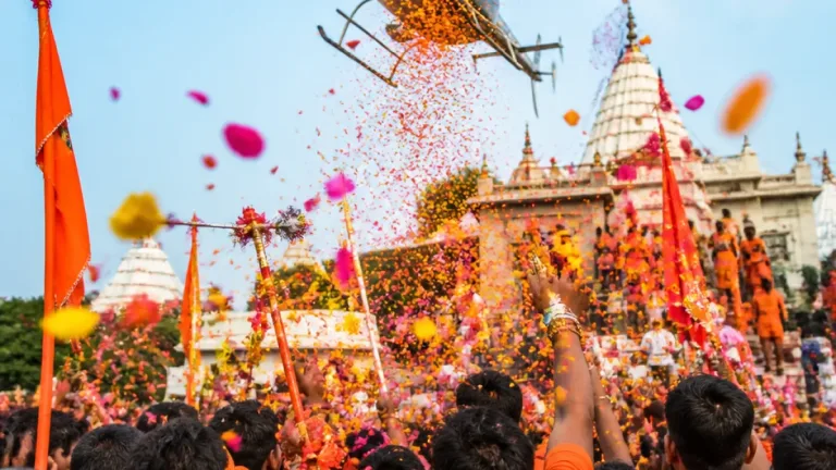 Muzaffarpur administration showers petals from helicopter as lakhs attend Baba Garibnath shrine