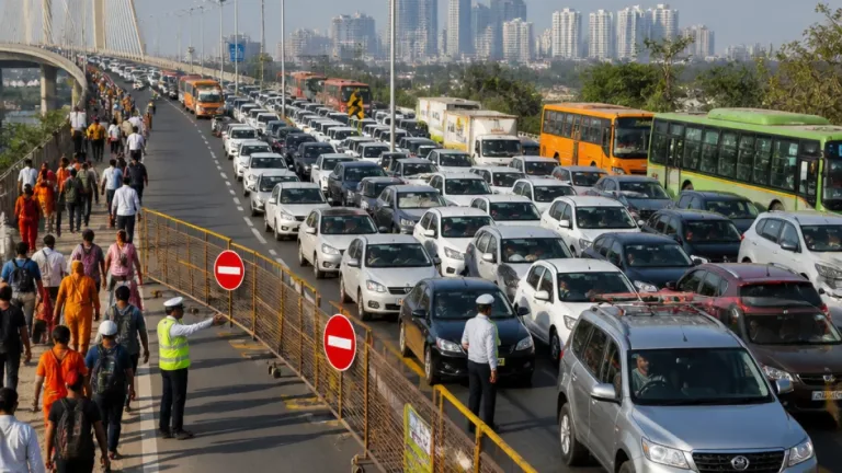 Noida roads choked as Kanwar Yatra diversions close lanes, commuters face hours-long jams