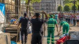 Gobierno local ordena reordenamiento en la Alameda Central en Ciudad de Mexico tras desborde del comercio