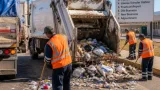 Guadalupe exige a Zacatecas cubrir camiones de basura tras caída de residuos en vialidades