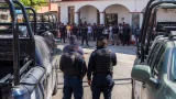 Operativo en Chilapa: detienen a tres policías municipales y confrontan resistencia en comunidad