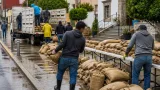 San Juan del Río refuerza prevención de inundaciones con entrega de 560 costales
